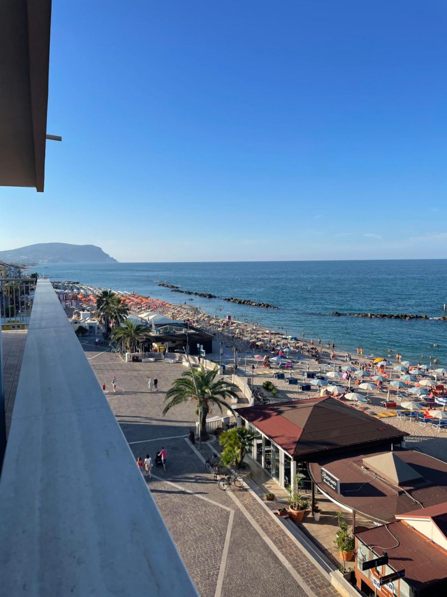 Ferienwohnung Il Balcone Sul Mare Porto Recanati Exterior foto